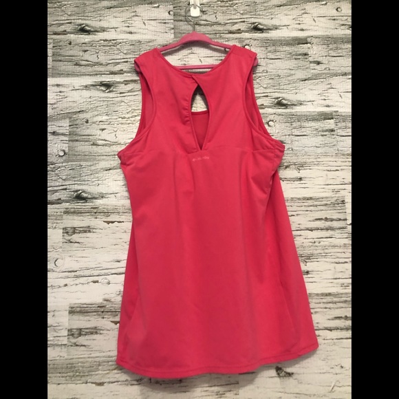 COLUMBIA pink w/ black & white motif  pin tank top - Picture 4 of 4